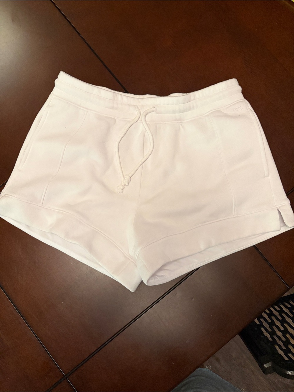 DSG White Athletic Drawstring Shorts - classic fleece mid rise